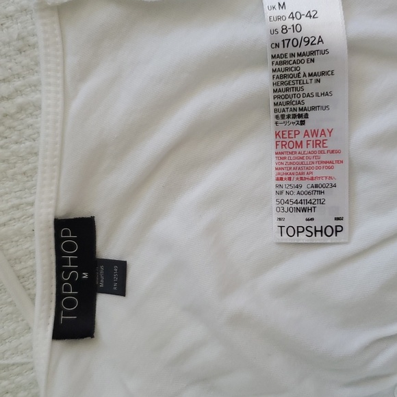 Romper NWOT with ruffle and trim. Topshop - Picture 6 of 8